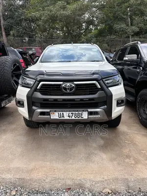 Toyota Hilux 2016 Pearl