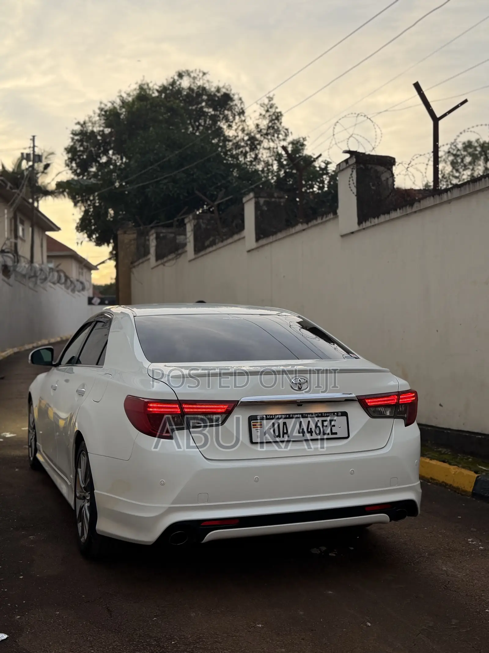 Toyota Mark X 2.5 AWD 2012 White