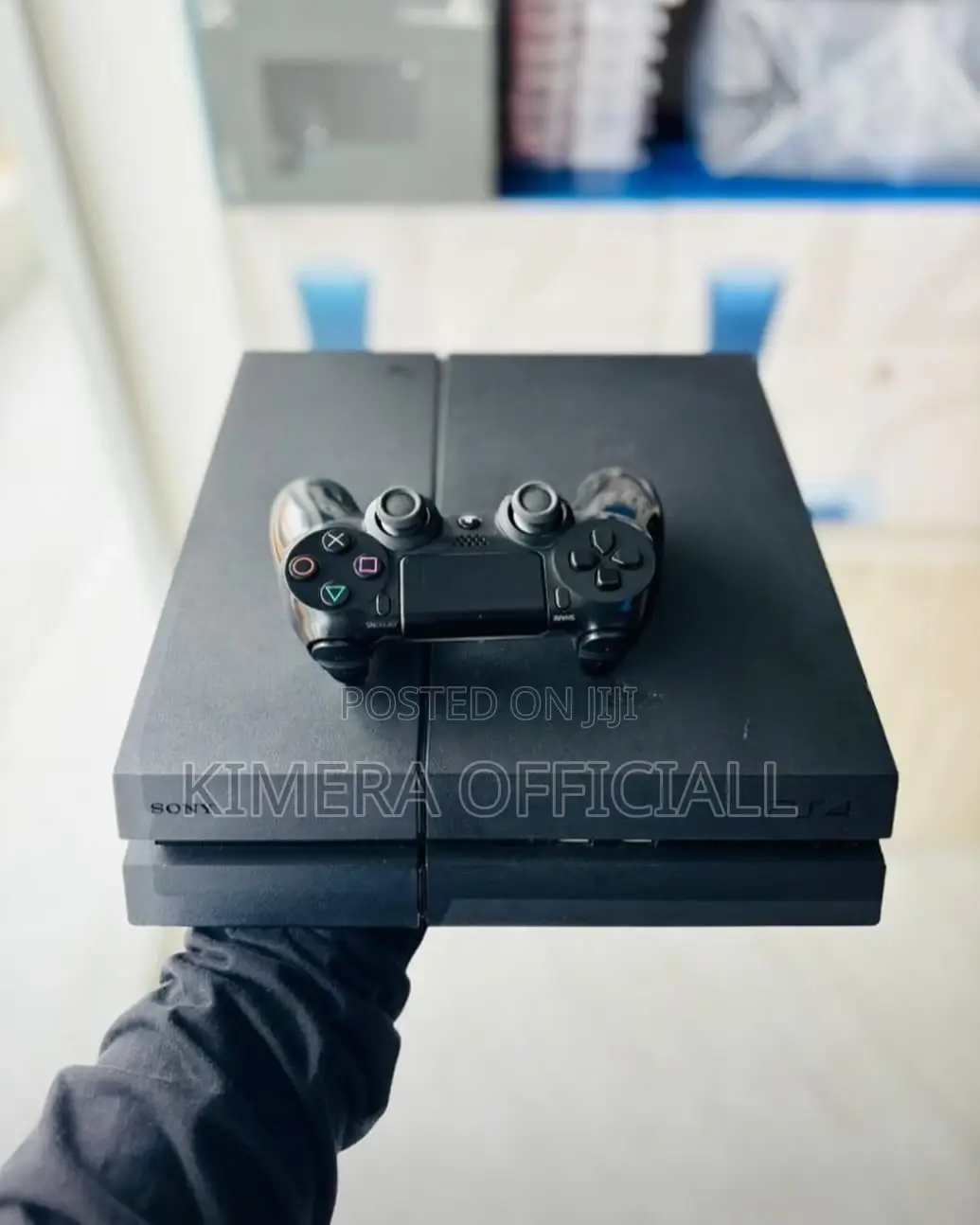 Ps4 Standard Package With 2 Pads and Ready-to-Play Games
