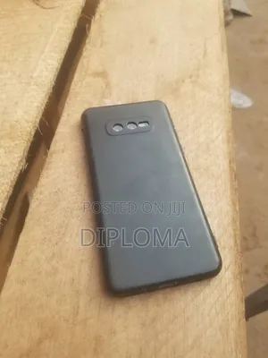 Samsung Galaxy S10e 128 GB Black