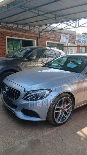 Mercedes-Benz C180 2015 Gray
