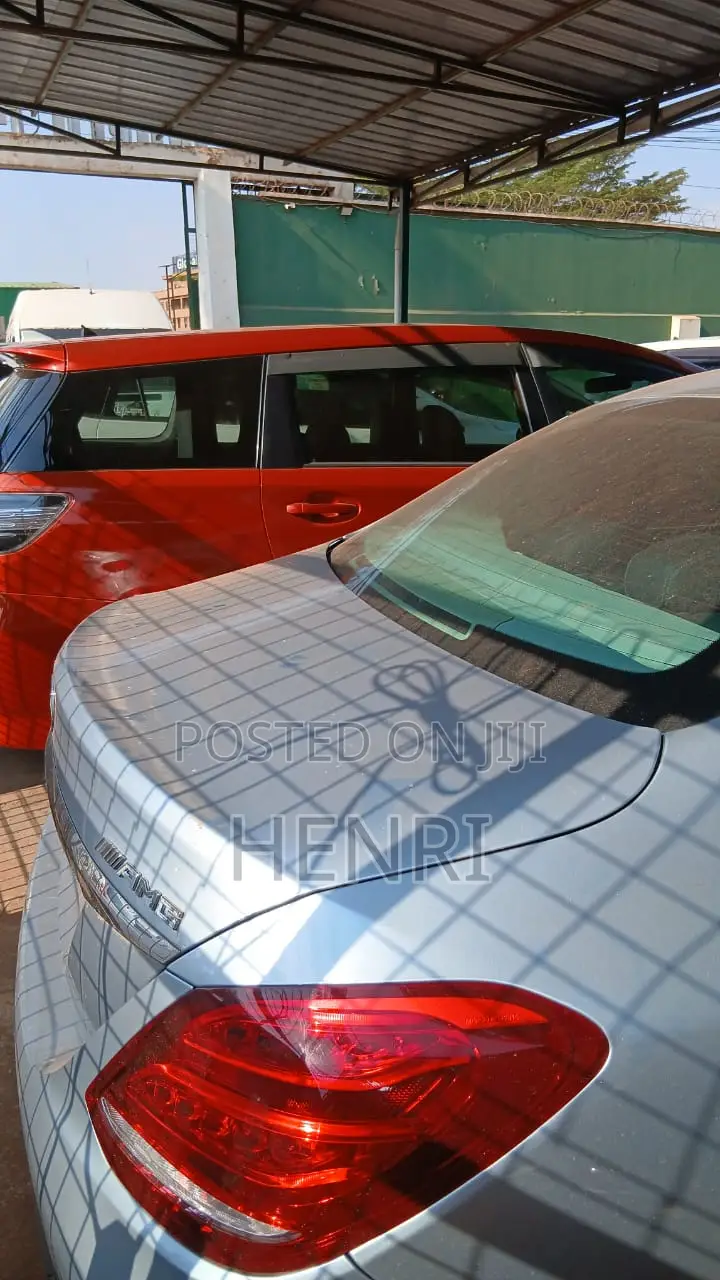 Mercedes-Benz C180 2015 Gray