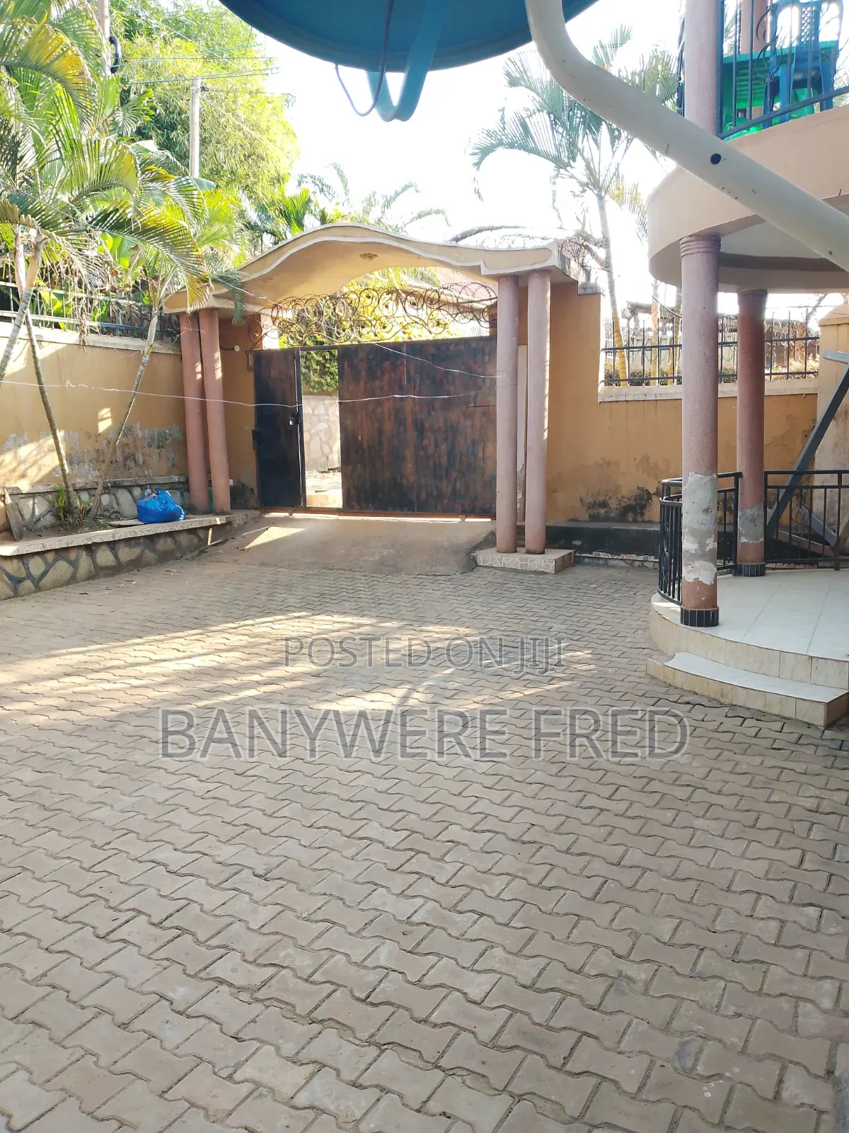 Furnished 3bdrm Bungalow in Mbalwa Police Estate, Kira for sale