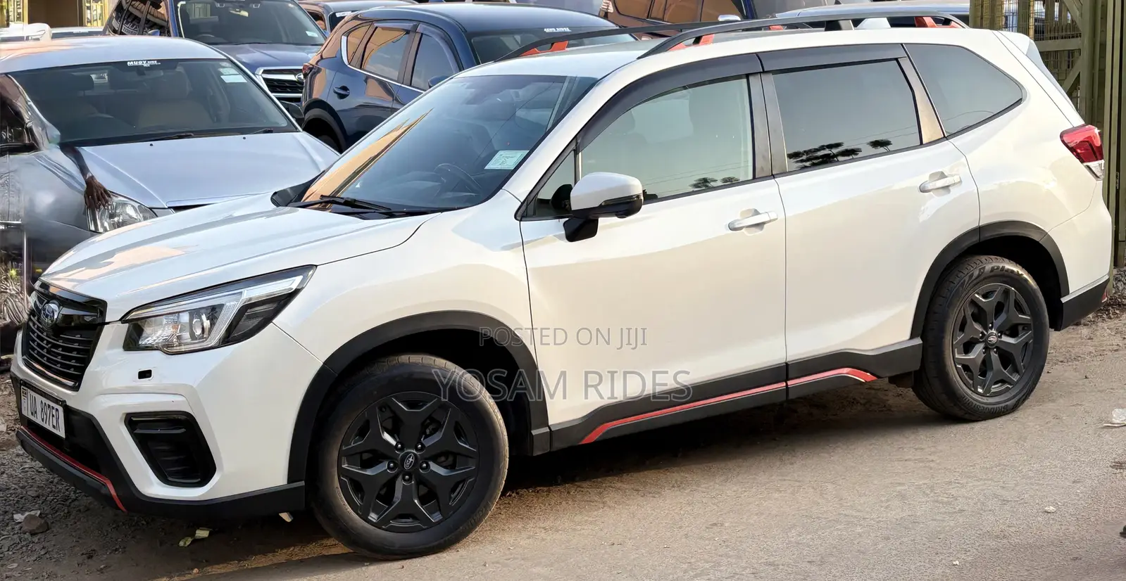 Subaru Forester Premium AWD 2020 White