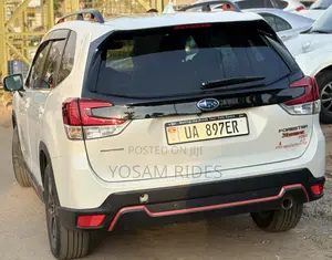 Subaru Forester Premium AWD 2020 White
