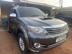 Toyota Fortuner 2013 Gray