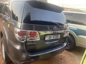 Toyota Fortuner 2013 Gray