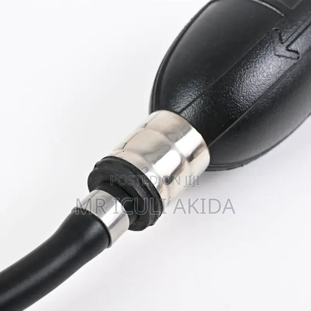 Marine Outboard Fuel Line Assembly With an Integrated Hand Primer Bulb