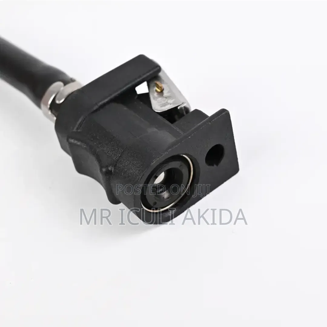 Marine Outboard Fuel Line Assembly With an Integrated Hand Primer Bulb