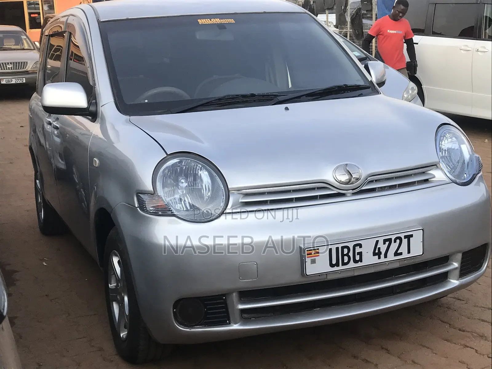 Toyota Sienta 2008 Silver