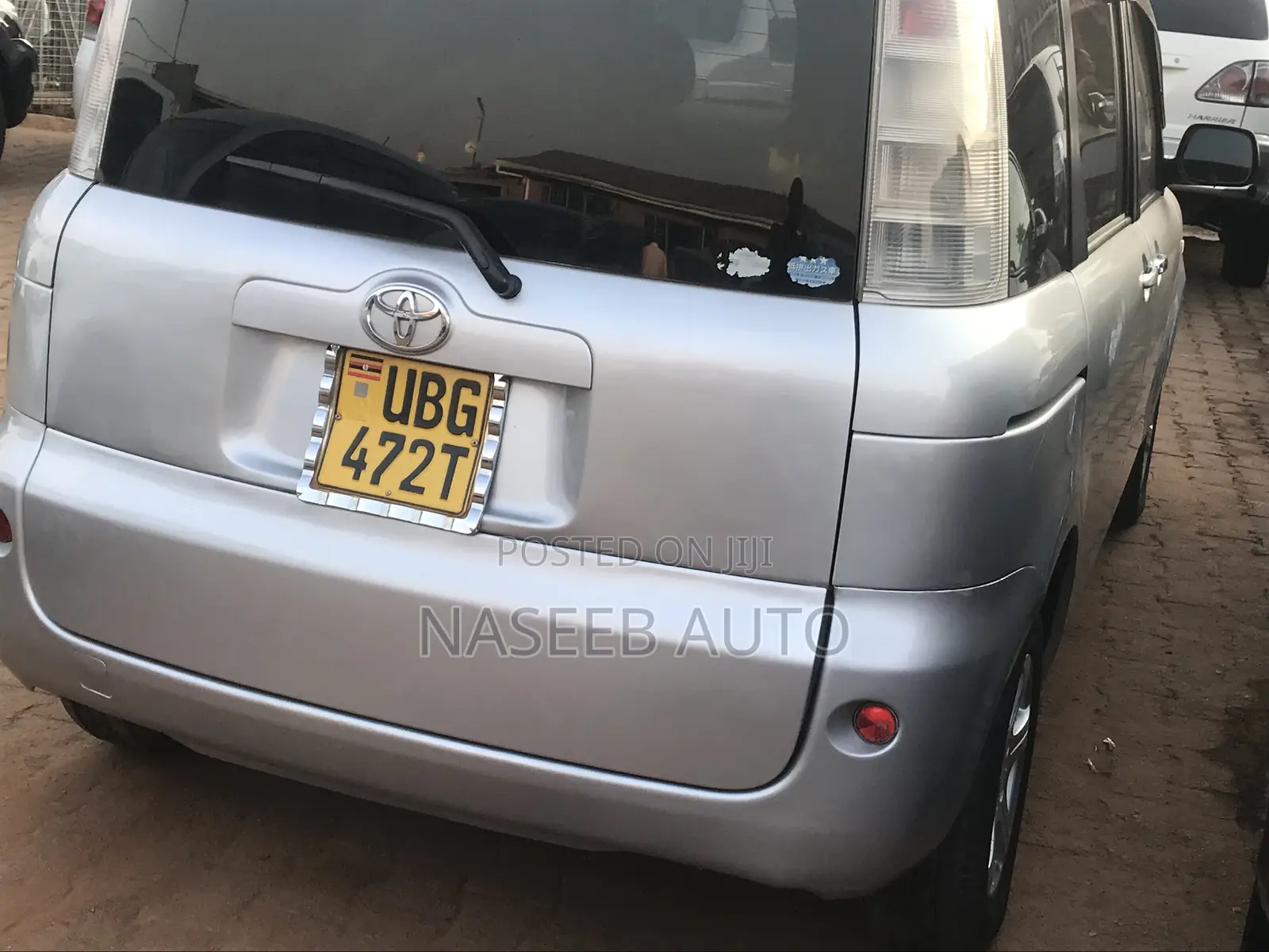 Toyota Sienta 2008 Silver