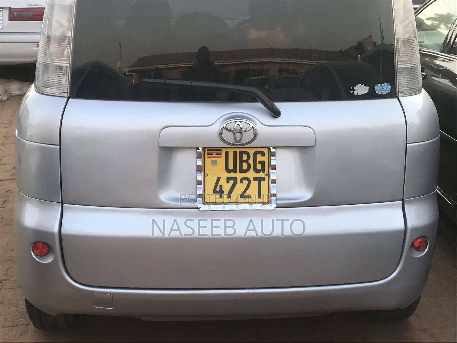Toyota Sienta 2008 Silver