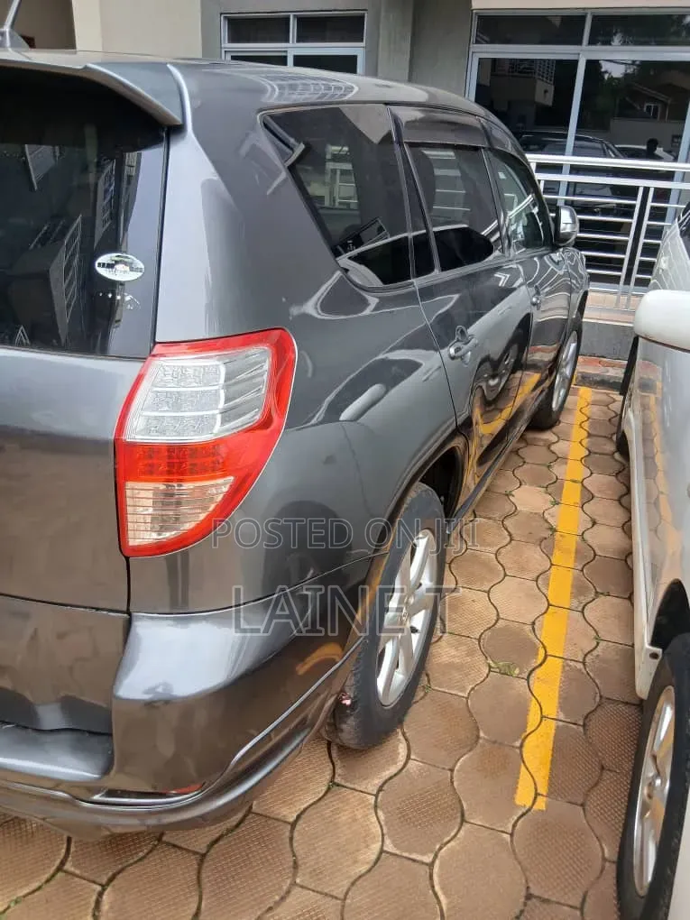 Toyota Vanguard 2008 Gray