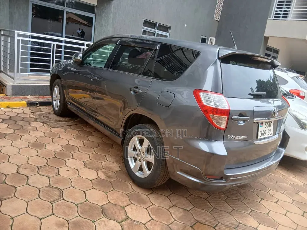 Toyota Vanguard 2008 Gray