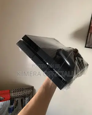 Ps4 Gaming Set With Dual Controllers and 12+ Installed Games