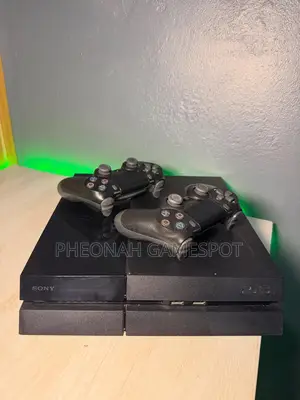Sony Ps4 Standard Bundle With Controllers and Ready Games