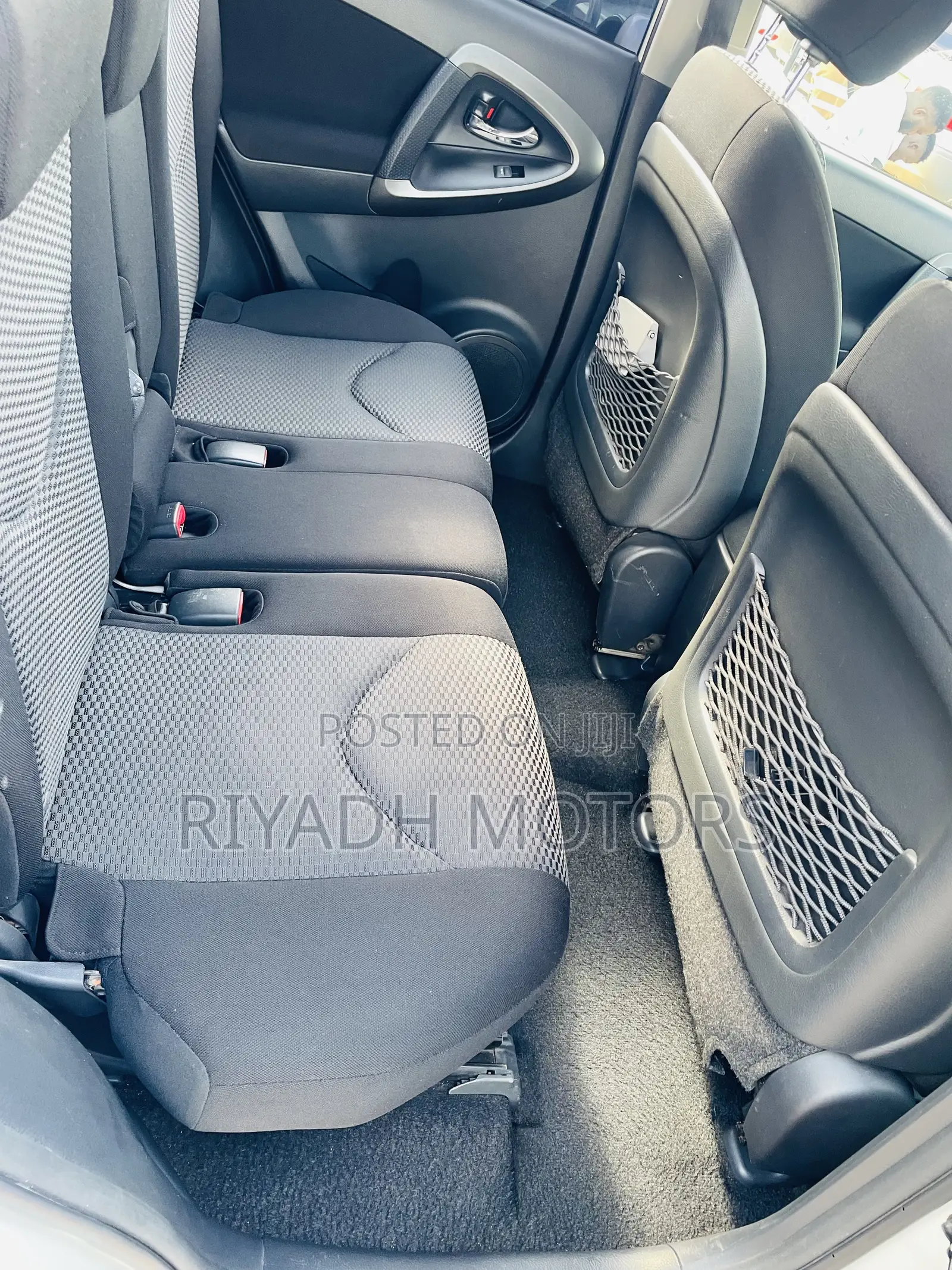 Toyota RAV4 2.5 2010 White