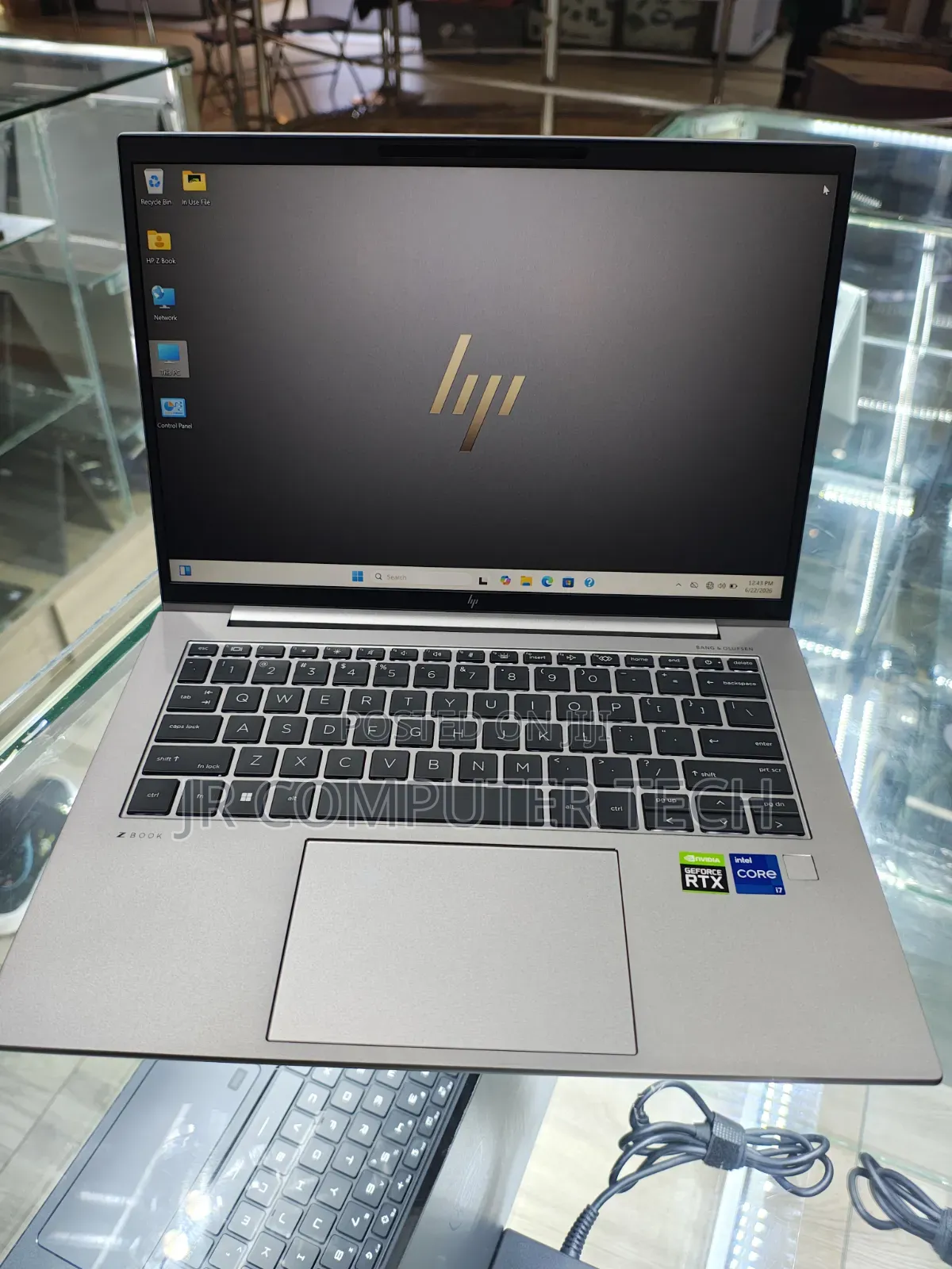 Laptop HP ZBook Firefly 14 G10 32GB Intel Core i7 SSD 1T