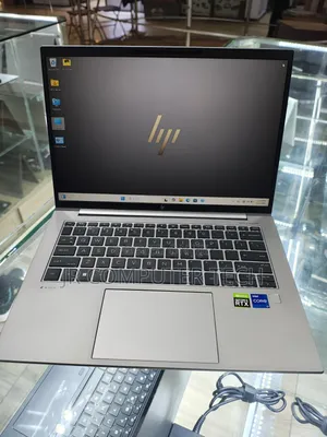Laptop HP ZBook Firefly 14 G10 32GB Intel Core i7 SSD 1T