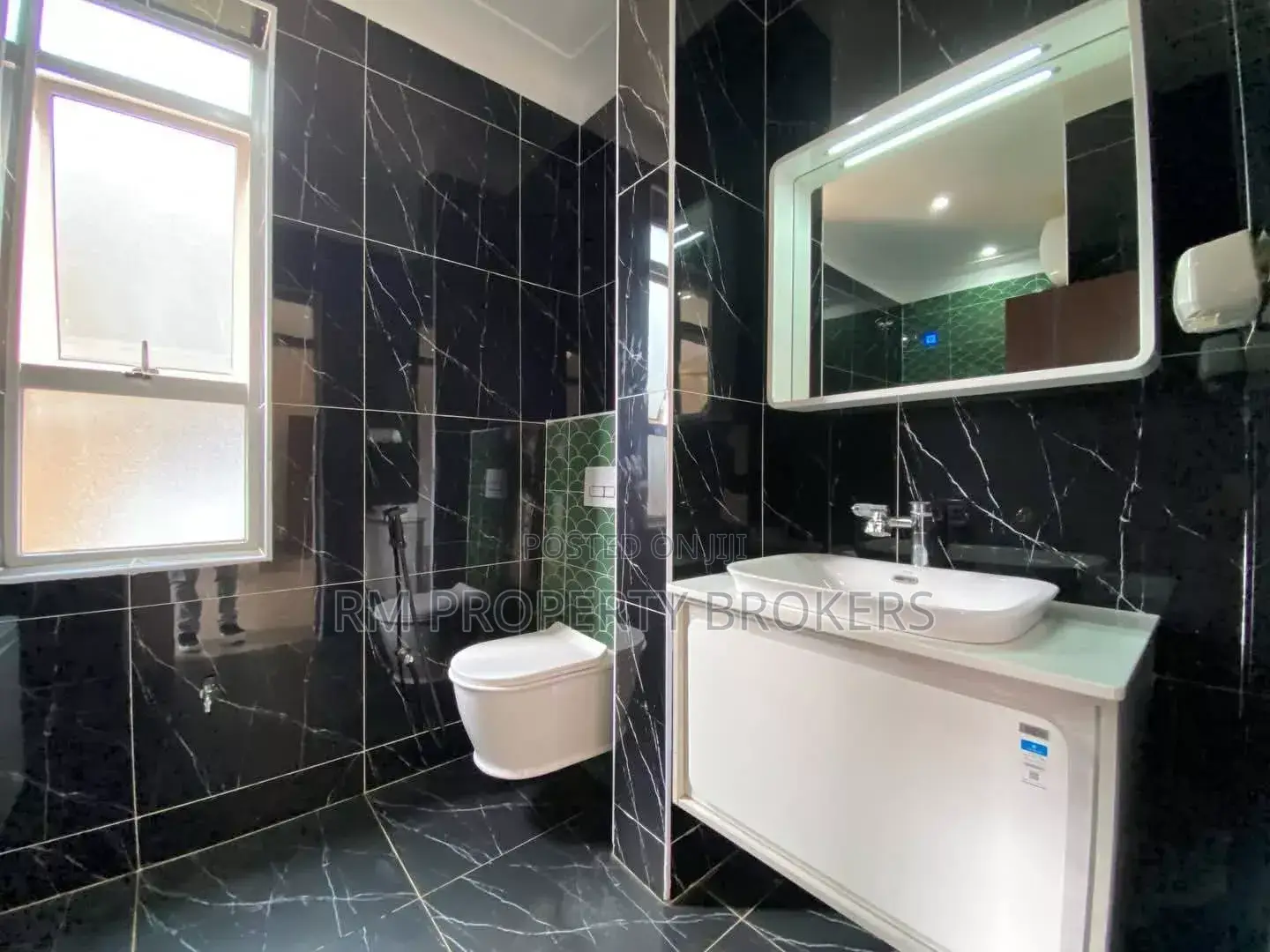 3bdrm Apartment in Lubowa, Central Division for rent