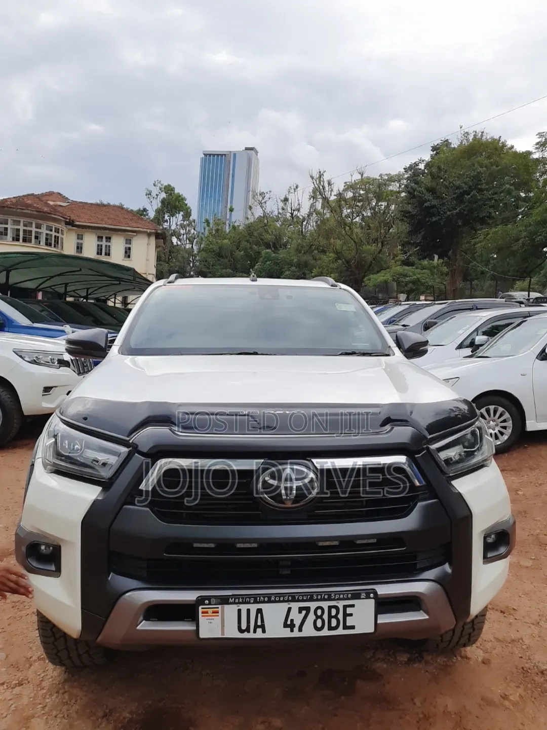 Toyota Hilux Revo Double Cab Deisel 2.8 AWD 2020 White