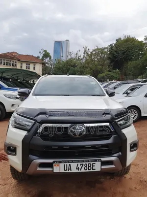 Toyota Hilux Revo Double Cab Deisel 2.8 AWD 2020 White