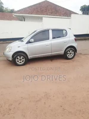 Toyota Vitz 1.0 FWD 5dr 2000 Silver