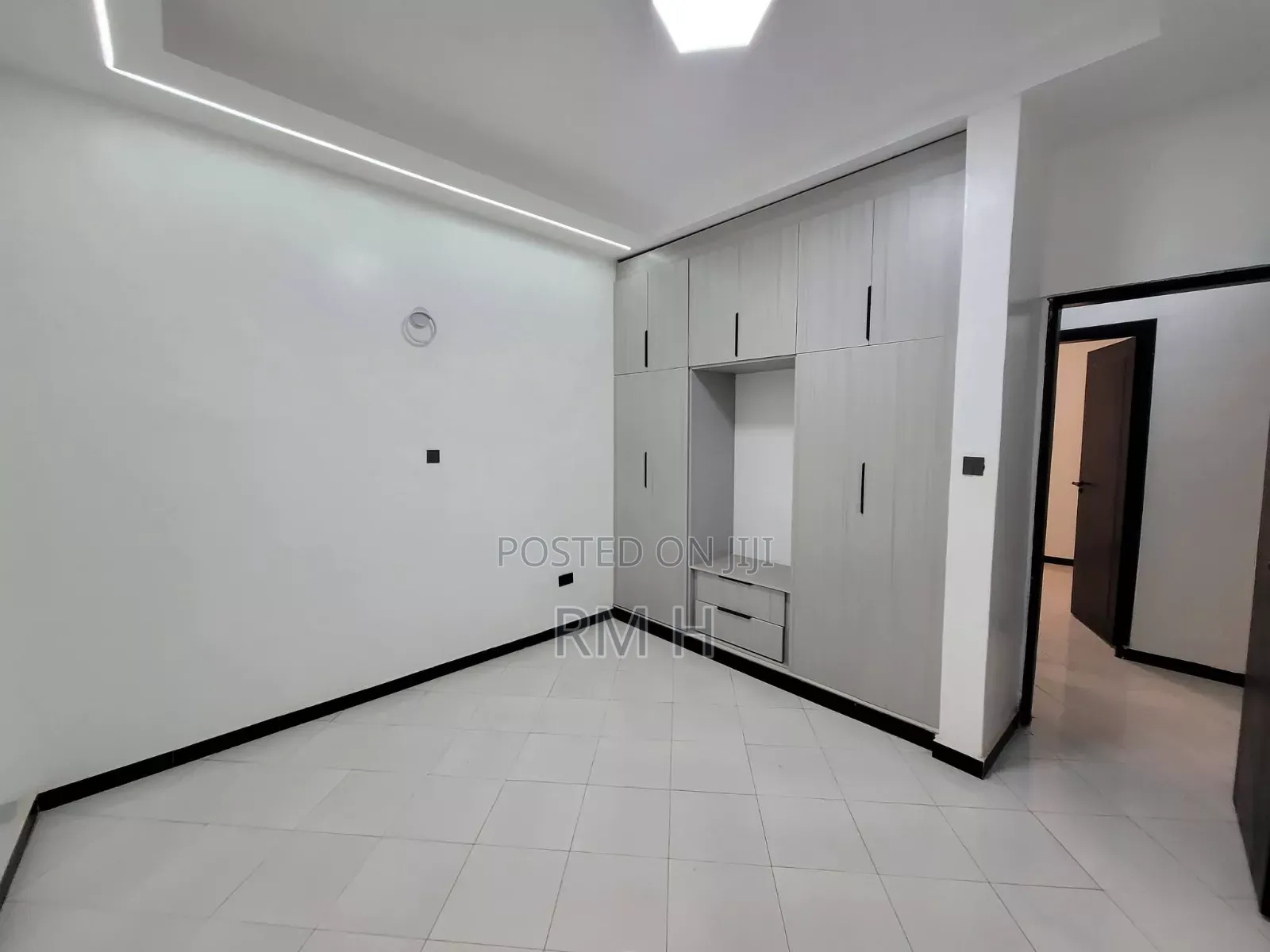 1bdrm Apartment in Muyenga, Central Division for rent