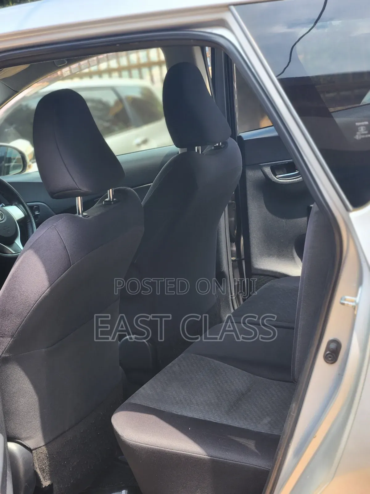 Toyota Ractis 1.5 FWD 2014 Silver