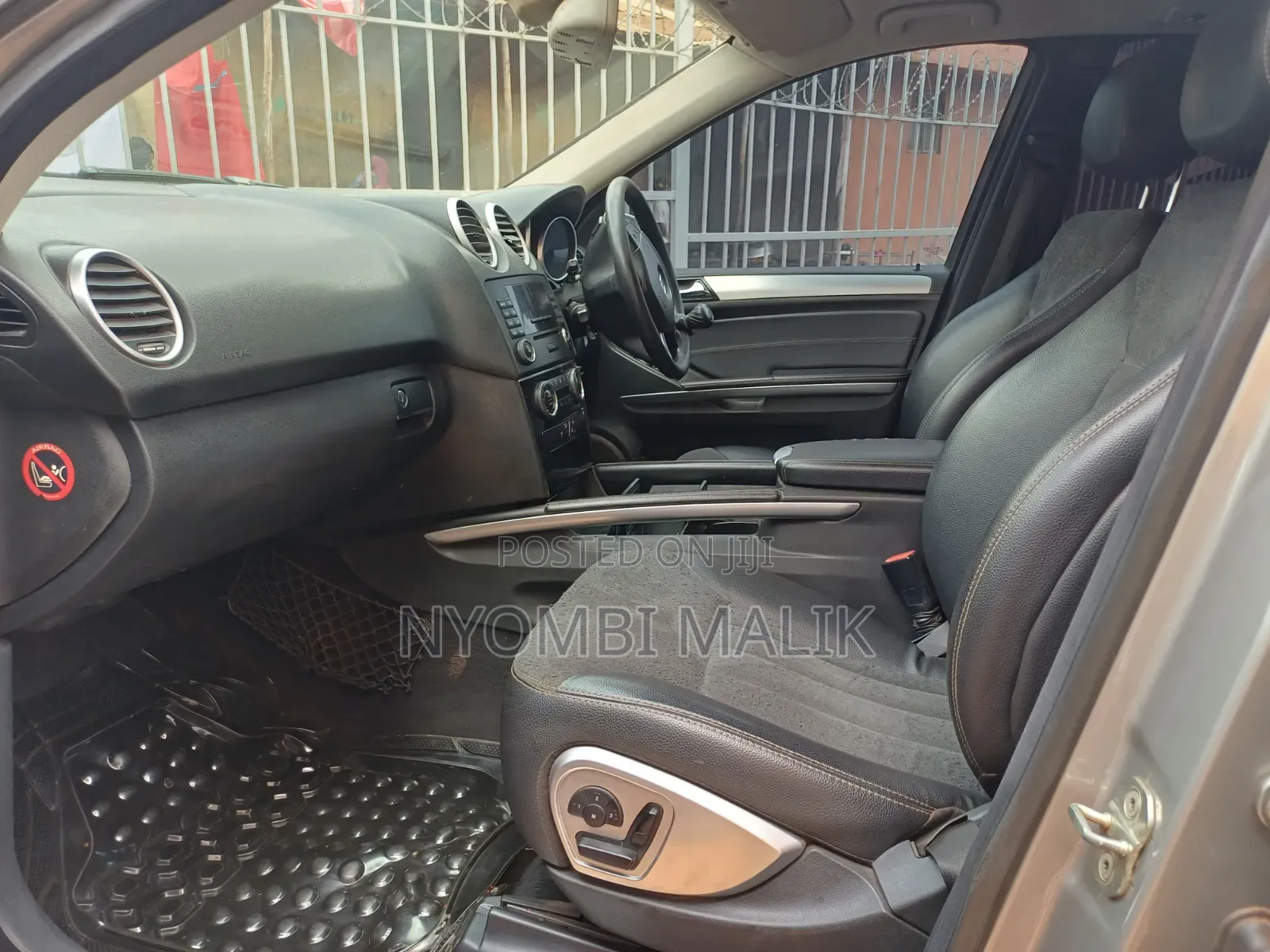 Mercedes-Benz M Class 2009 Gold