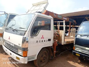 Car Carrier Canter 33 Engine