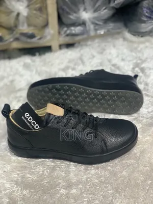Ecco Men's Soft Sneakers. Smart and Casual. Black, Grey, White