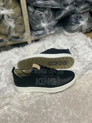 Ecco Men's Soft Sneakers. Smart and Casual. Black, Grey, White