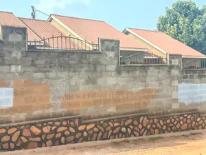 6bdrm Duplex in Mukono TC for sale