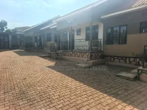 6bdrm Duplex in Mukono TC for sale