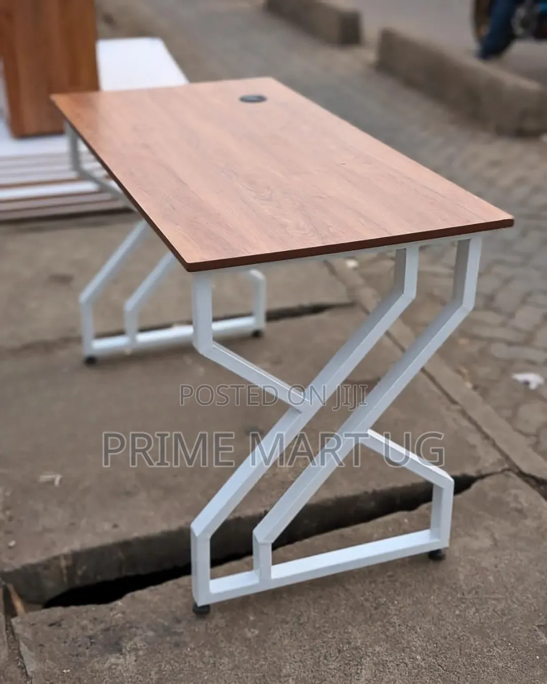 Modern Office Table/Office Table/Reading Desk/Offices Tables024