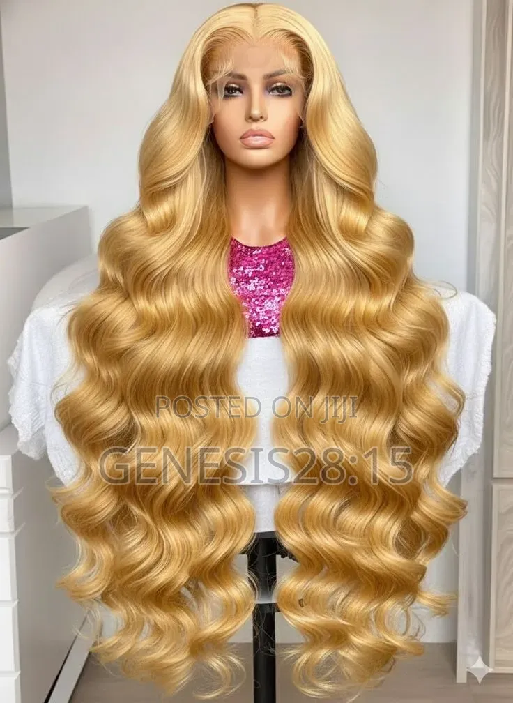 Honey Blonde Body Wave Wig