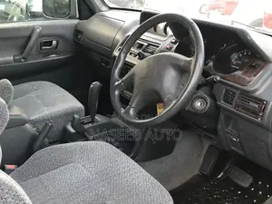 Mitsubishi Pajero 2000 Black