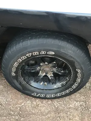Mitsubishi Pajero 2000 Black