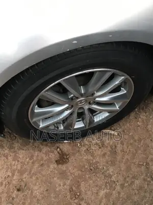 Nissan Fuga 2011 Silver