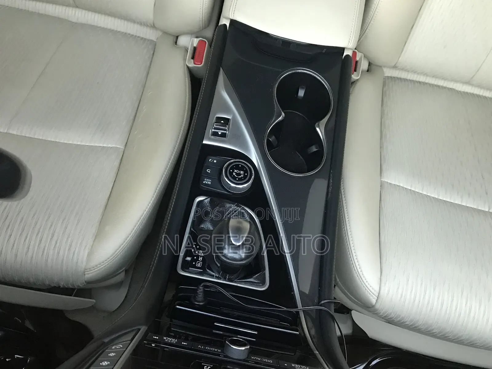 Nissan Fuga 2011 Silver