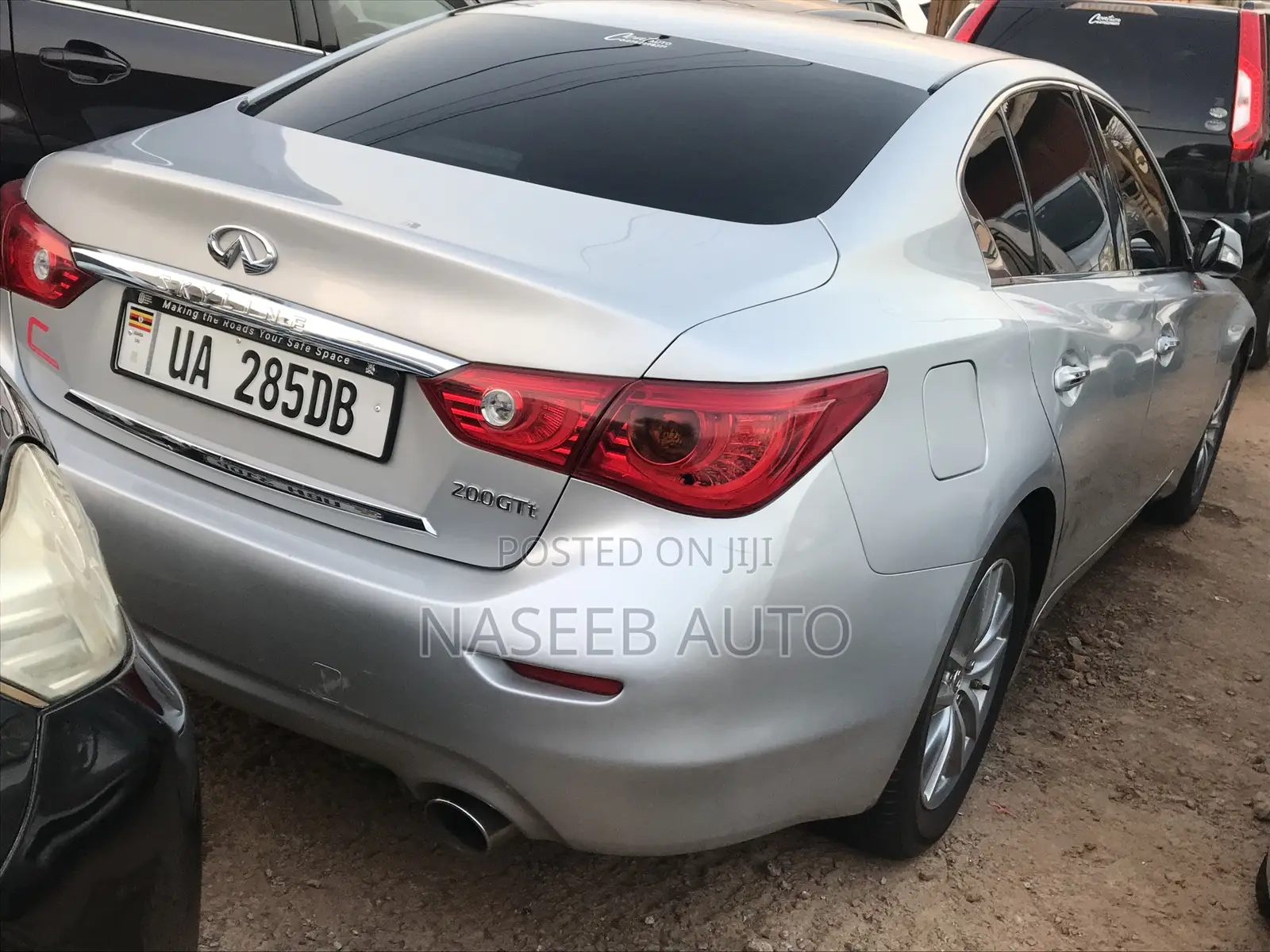 Nissan Fuga 2011 Silver