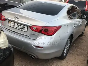 Nissan Fuga 2011 Silver