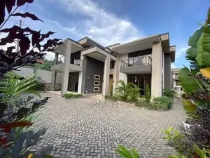 5bdrm Duplex in Muyenga, Central Division for rent