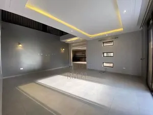 5bdrm Duplex in Muyenga, Central Division for rent