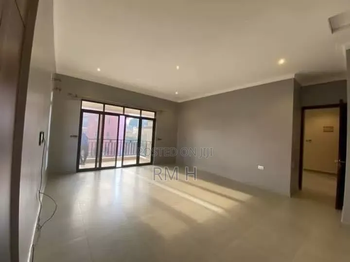 5bdrm Duplex in Muyenga, Central Division for rent