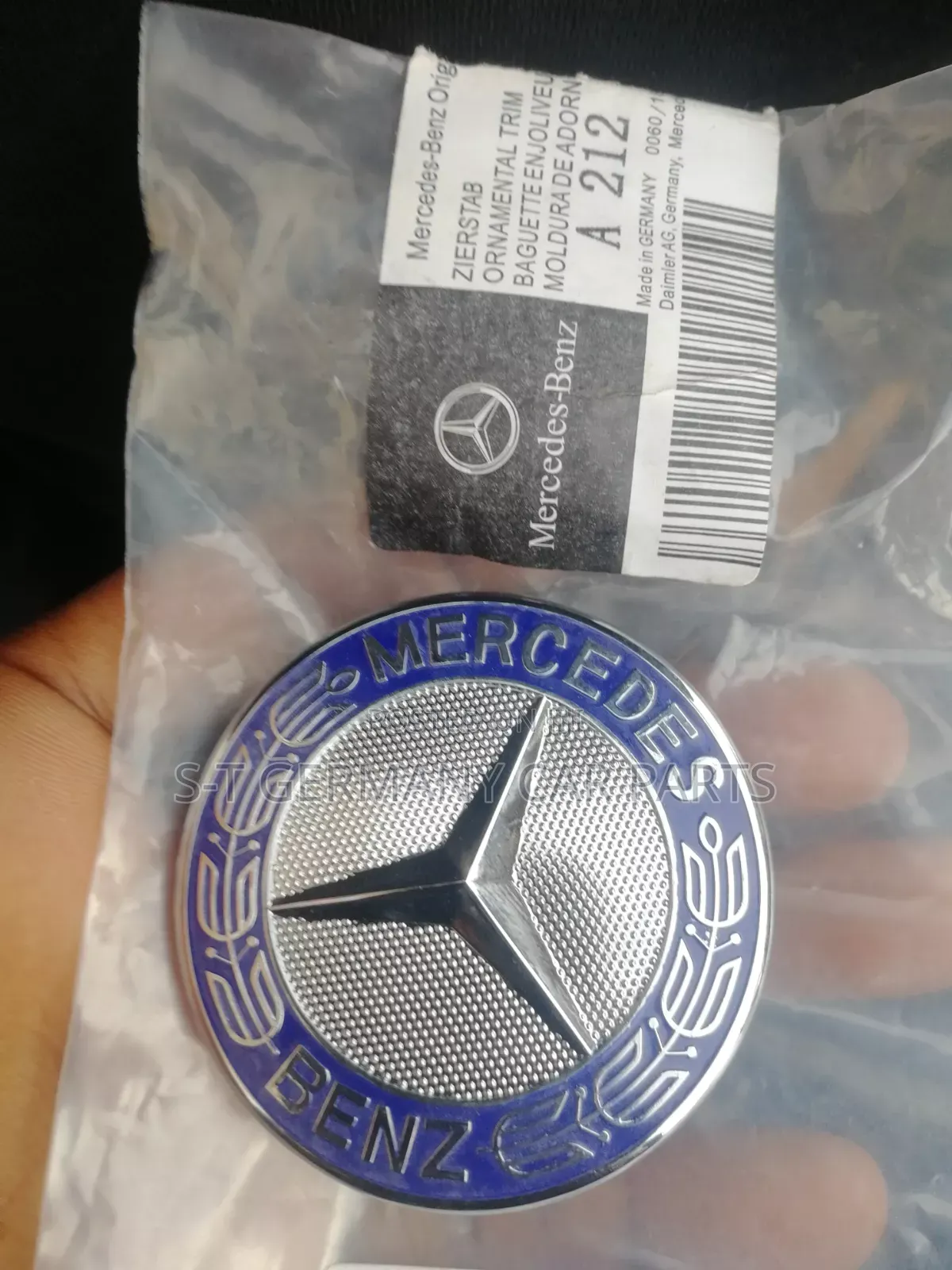 Bonnet Emblem Logos