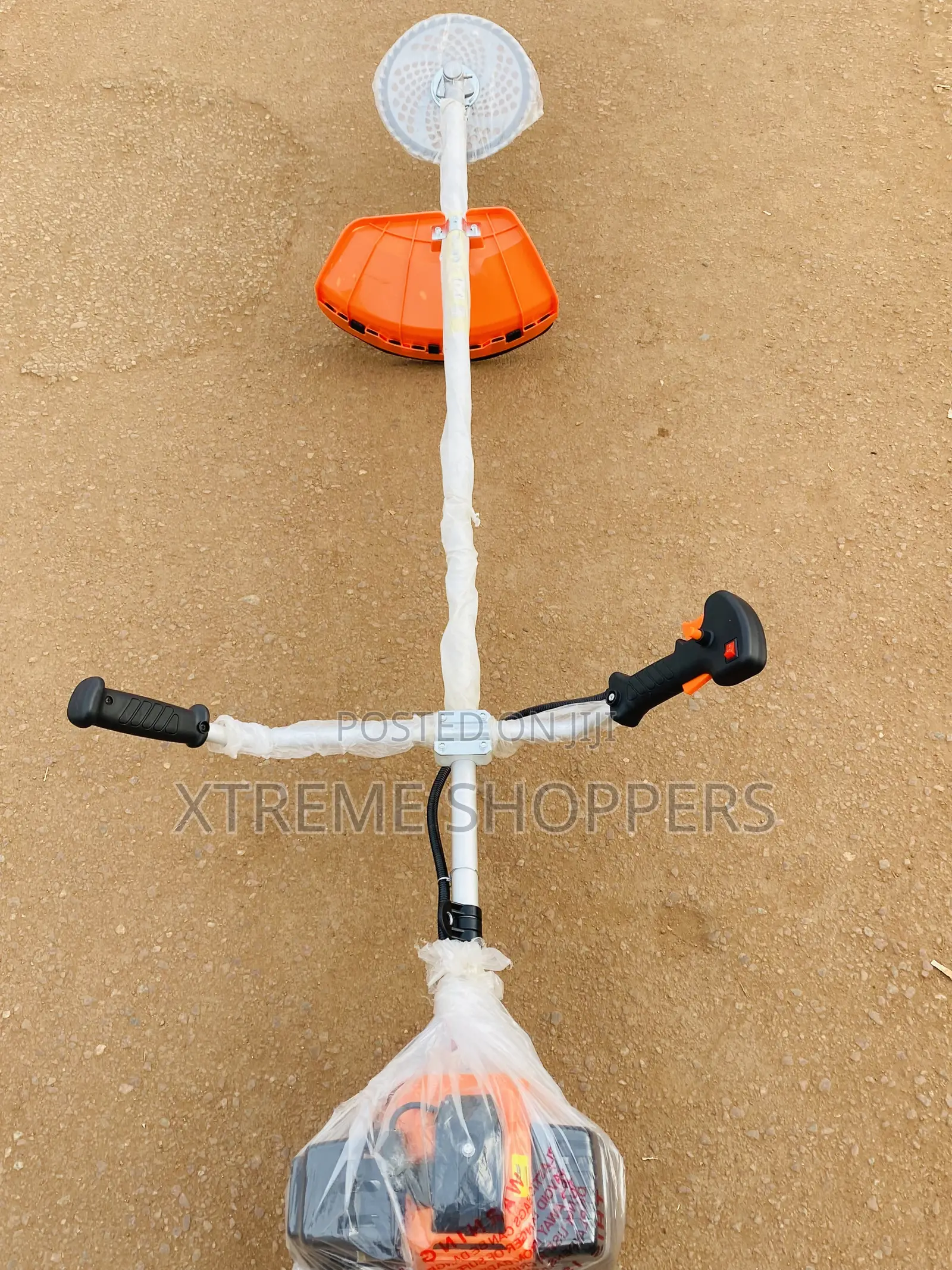Extra Mile / Brand New Mitsubishi 520cc / Lawnmower-Geass Cutter