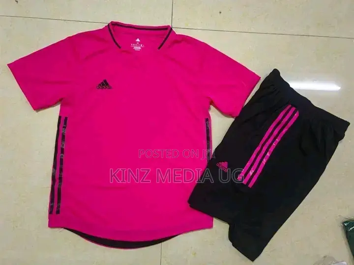 Plain Customizable Kits
