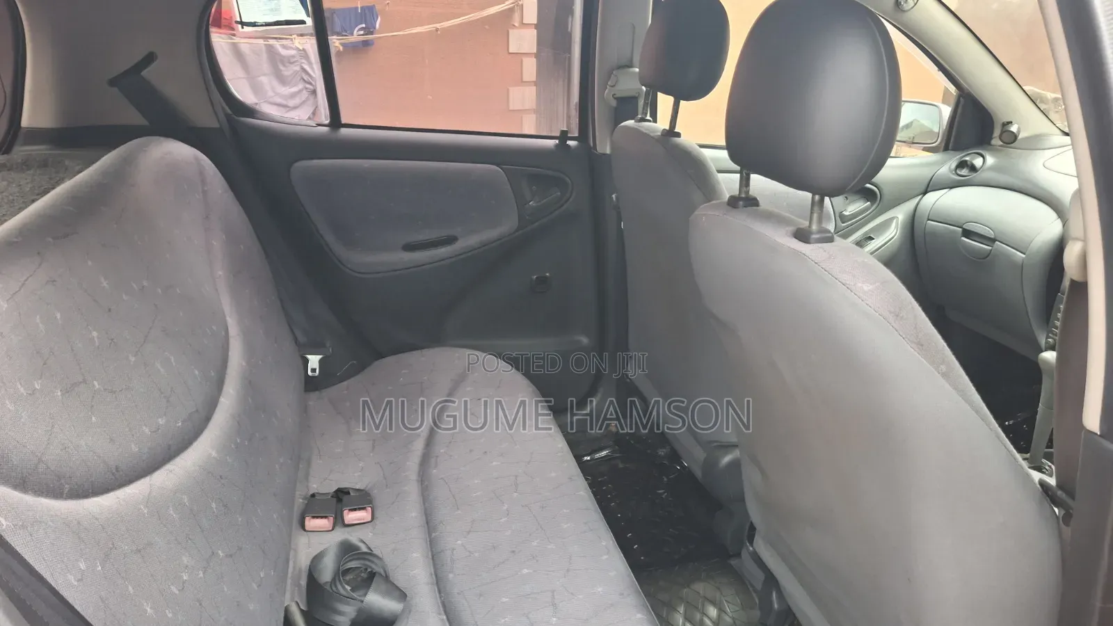 Toyota Vitz 2001 Pink